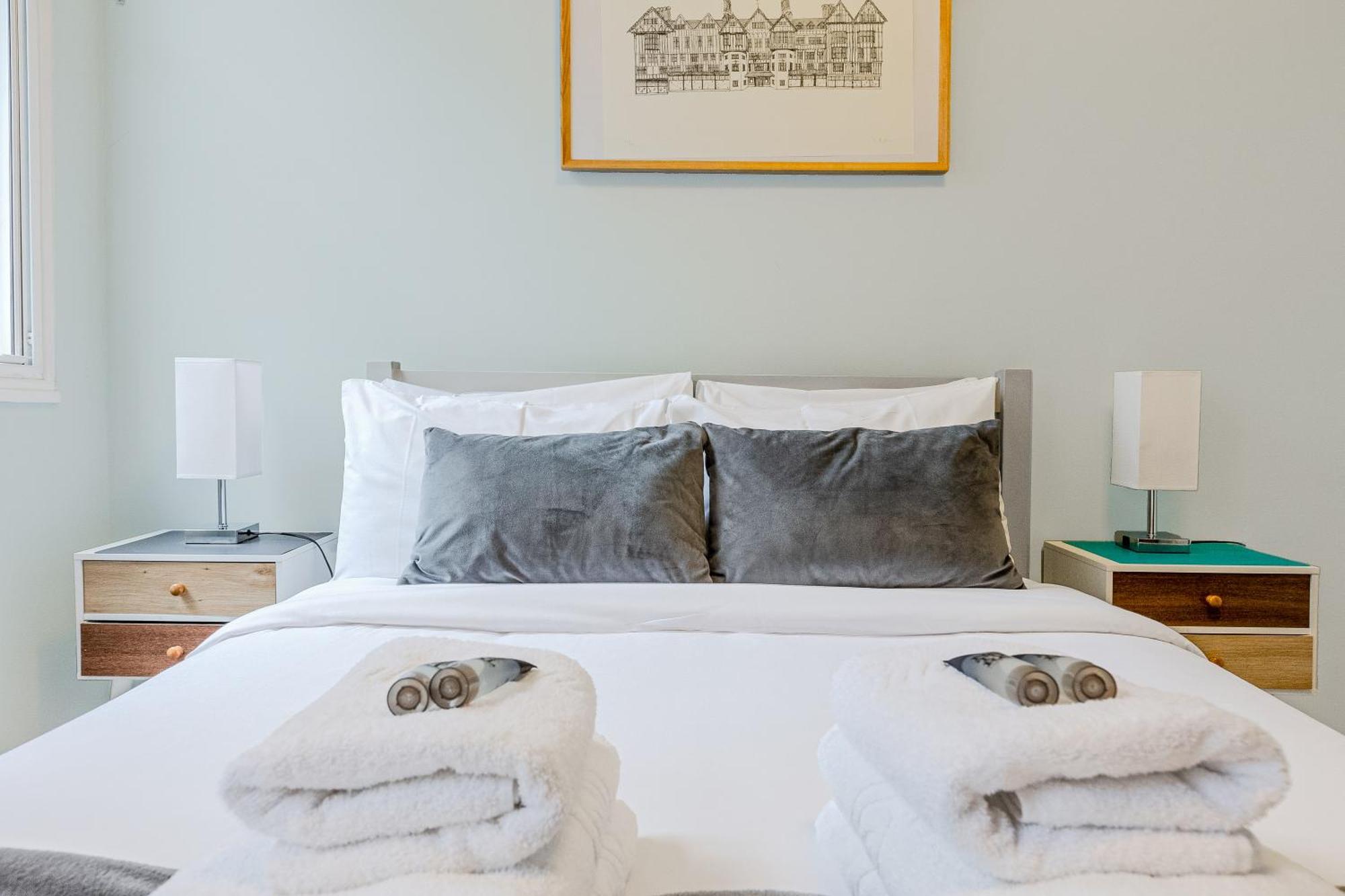 Stunning Central 2Br Flat Btw Soho & Covent Garden Londra Esterno foto
